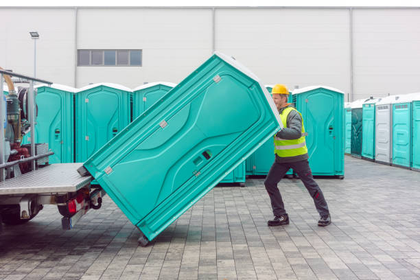 Portable Toilet Options We Offer in Curtice, OH